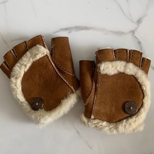 Womens UGG fingerless gloves